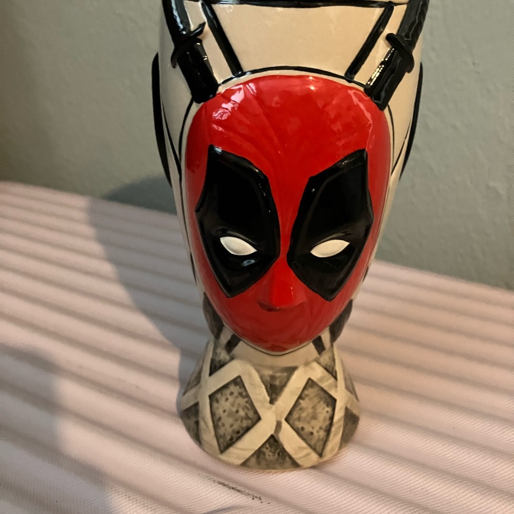 AMC exclusive Deadpool & Wolverine 16 oz ceramic mug